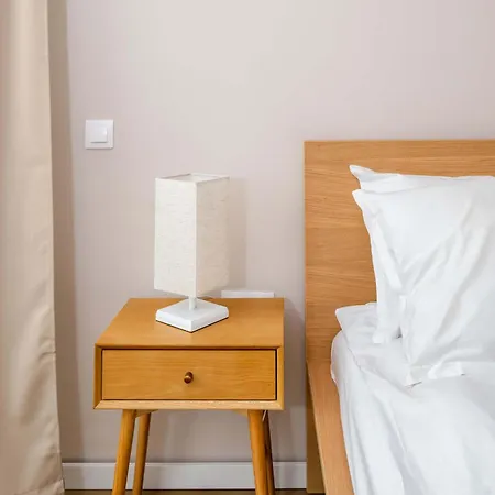 Spacious 2br - Modern Design Appartement