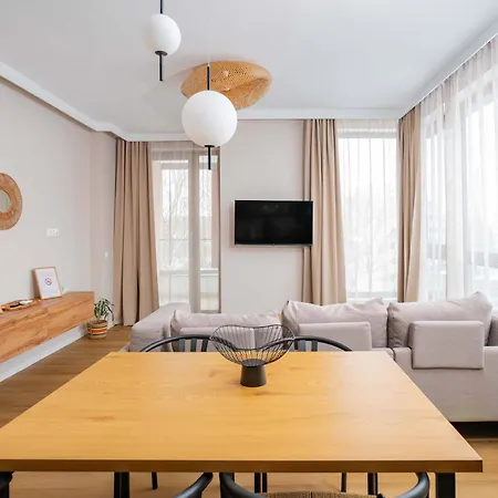 Spacious 2br - Modern Design