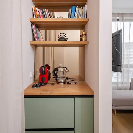 Spacious 2br - Modern Design *