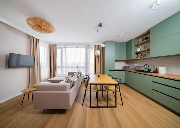 Spacious 2br - Modern Design *