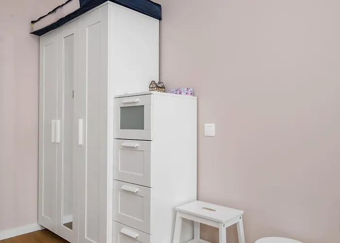 Spacious 2br - Modern Design *